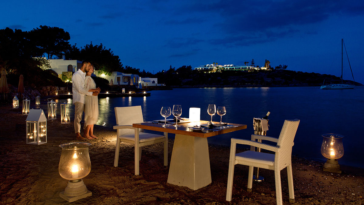 Minos Beach Art Hotel